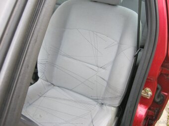 Renault clio 1,2i - 11