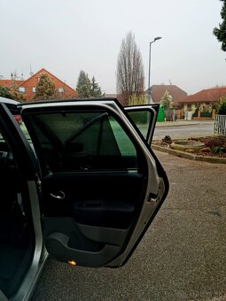 Renault Scénic 1.9 dCi Exception - 11