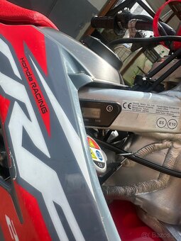 Honda crf250r - 11