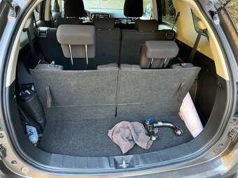Mitsubishi Outlander - 11