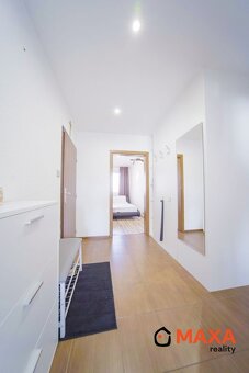 Trojizbový byt, sídlisko Zapotôčky, Prievidza - 11