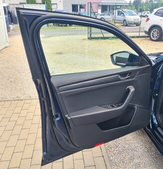 ŠKODA SUPERB 2.0 TDI SCR STYLE 4X4 DSG - 11