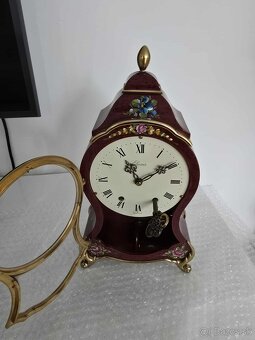 Krasne maľované stolové hodiny - 11