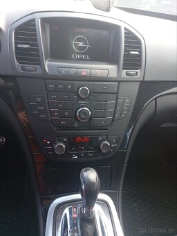 Opel Insignia - 11