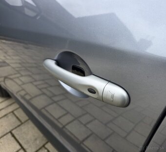 Renault Mégane 1.6 16V Dynamique - 11