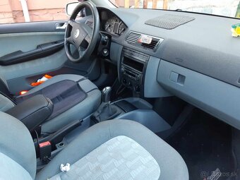 Škoda Fabiu 1.4 benzín 74Kw r.v2002 - 11