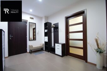 Moderný kompletne zrekonštruovaný 4 izbový byt 77 m2, Sládko - 11