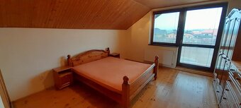 NA PREDAJ KOMFORTNÝ 4 IZBOVÝ RODINNÝ DOM S GARÁŽOU OŽĎANY - 11