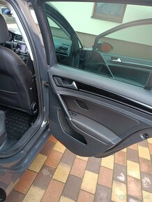 Volkswagen Golf 7 2,0 TDI 110kw Highline - 11
