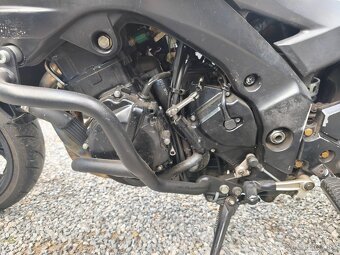 Suzuki gsr 600 - 11