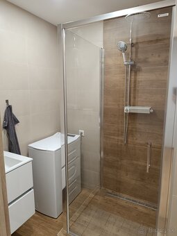 Moderný 3 izbový byt - prenájom - 11