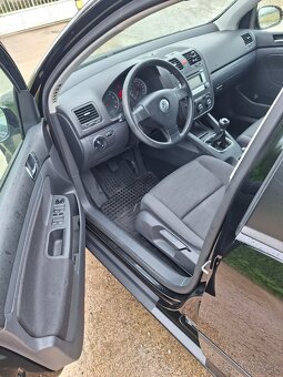 VW Golf 5 1,4 16V - 11
