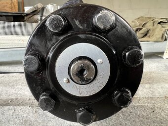 Hydromotor rozvadzac kosa traktorova kosacka - 11