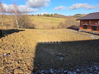 TUreality ponúka na predaj slnečný stavebný pozemok vo... - 11