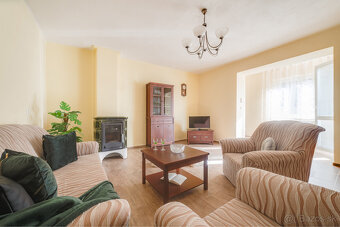 Príjemný dvojgeneračný rodinný dom | 1794 m² | Šemša - 11