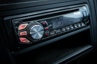 VOLKSWAGEN CADDY Maxi 1.6 TDI 75kW M5 2011 - 11