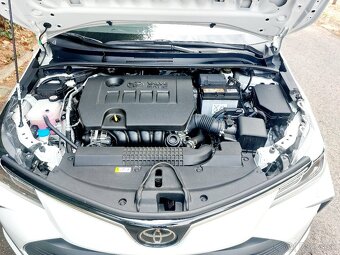 Toyota Corolla 1.6 benzín, 42 000 km, r. 2020 ako nová - 11