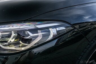 BMW Rad 8 M850i xDrive Coupé - 11
