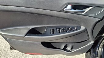 Hyundai Tucson 1.7 CRDi Family - 11