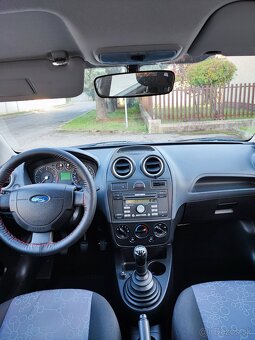 Ford Fiesta - 11