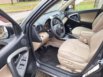 Toyota RAV4 2.2l D-4D 150 Lux - AJ NA SPLÁTKY  - 11