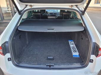Škoda Superb 2.0 TDI DSG 4X4 Style - 11