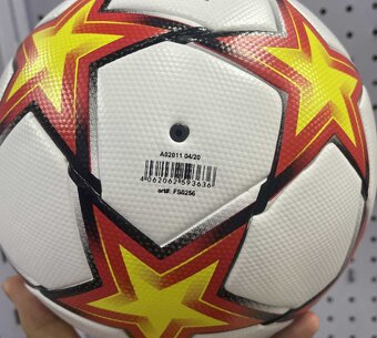 Futbalová lopta (rozne farby a druhy) - 11