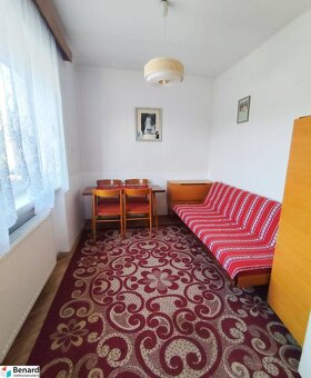 VEĽKÝ RODINNÝ DOM S KRÁSNYM POZEMKOM V OBCI TULČÍK, 2100 m2 - 11