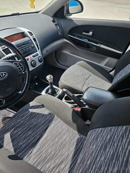 Kia Ceed -Combi  Rv 2007 1.6 89kw - 11