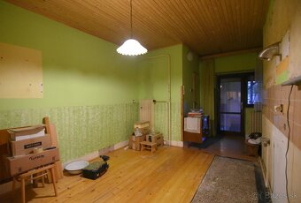 PREDANÉ 5 iz. rodinný dom – Dubnica nad Váhom, garáž - 11