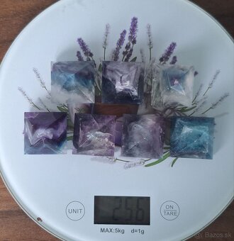 Kryštálová pyramída - dúhový fluorit - 11