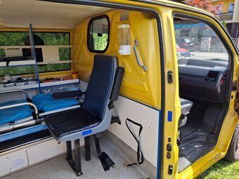 Sanitka Mercedes Vito w638 - 11