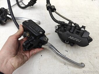 Náhradní díly - Honda FJS 600 / 400 Silver Wing - 11