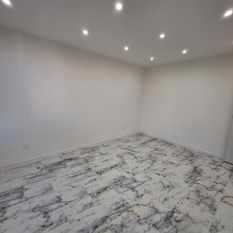 EXKLUZÍVNA rekonštrukcia 2i bytu prerobeného na 3i v Šali - 11