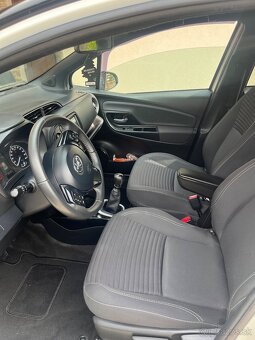 Toyota Yaris 1.5benzin 82kw r.v 2019 - 11