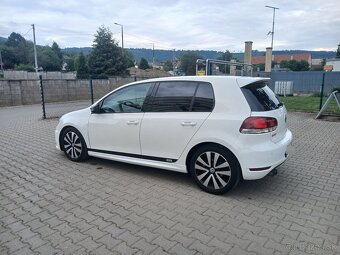 Volkswagen Golf VI 1.6TDI CR 77kw BLUEMOTION 2011 - 11