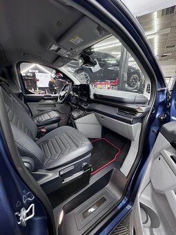 Prenájom Ford Tourneo Custom AWD VIP – automat, chladnička - 11