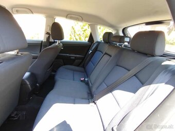 Predám auto Mazda 3 ročník 2006 204 000km - 11