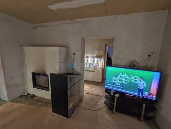 Veľký pozemok 5816m2 s RD - 11