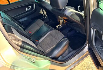 Škoda Fabia 2 1,9TDI 77KW 105"PS  FULL+KLÍMA,ABS,KOŽA+NAVI - 11
