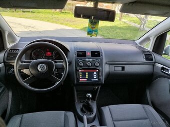 Predám Volkswagen Touran 7 MIESTNE - 11