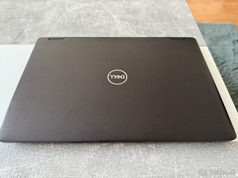 Dotykový Dell Latitude 5300 2v1 – i5/16GB/256SSD - 11