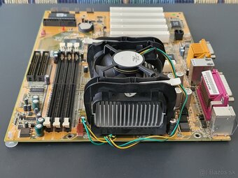 Socket 775: Gigabyte GA-G41M-ES2H, Socket 478: ABIT SR7-8X - 11