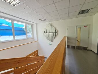 50m2, 2 kancelárie s vlastným zázemím a kuchynkou v Dev.N.Vs - 11