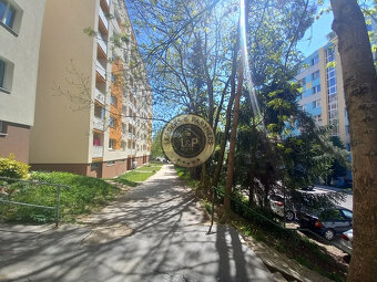 NA PREDAJ 3 izbový byt BANSKÁ BYSTRICA - SÁSOVÁ - 11