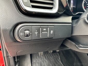 Kia Ceed 1.4 T-GDi Gold, 103 kW, 2019, benzín - 11