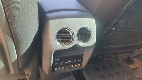 Peugeot 3008  Hybrid4 - 2.0 Diesel 4X4 - 11