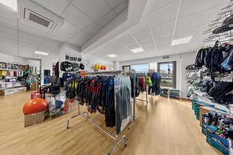 REZERVOVANÉ - EXKLUZÍVNY obchodný priestor v Bratislave na p - 11