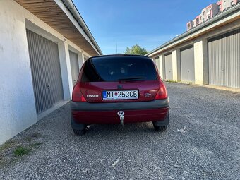 Predám Renault Clio 2 - 11