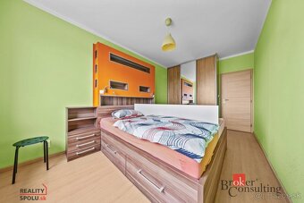 REZERVOVANÉ - 3 izbový byt po rekonštrukcii, Ľubovnianska ul - 11